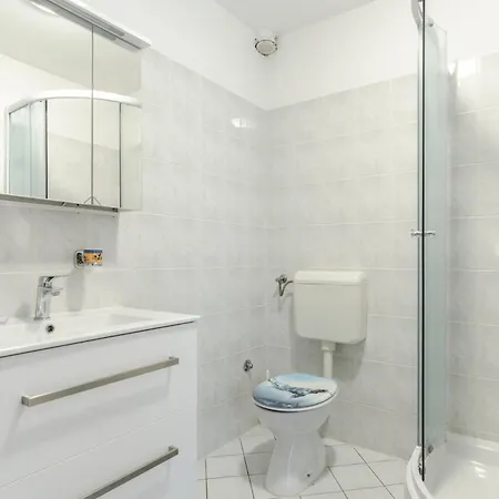 Apartment Sunny Valbandon