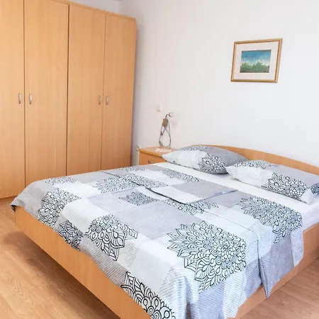 Apartment Sunny Valbandon *
