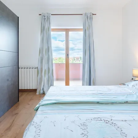 Sunny Valbandon Apartment Fazana