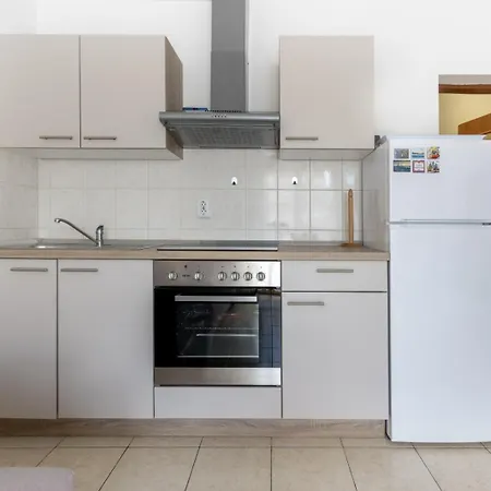 Apartment Sunny Valbandon *