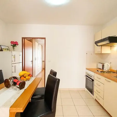 Apartment Sunny Valbandon *