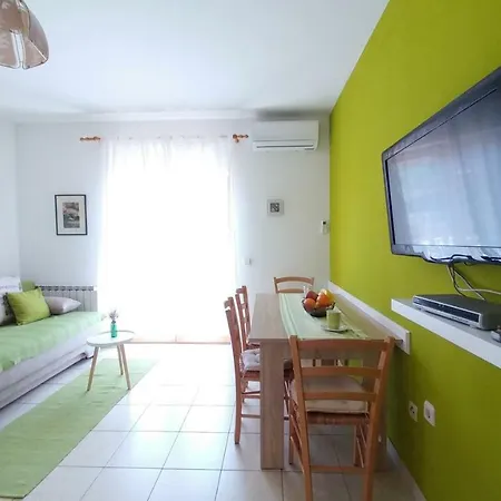 Apartment Sunny Valbandon *